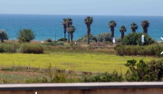 Vila Txalet Ra Frente Al Mar Calafell Exteriér fotografie